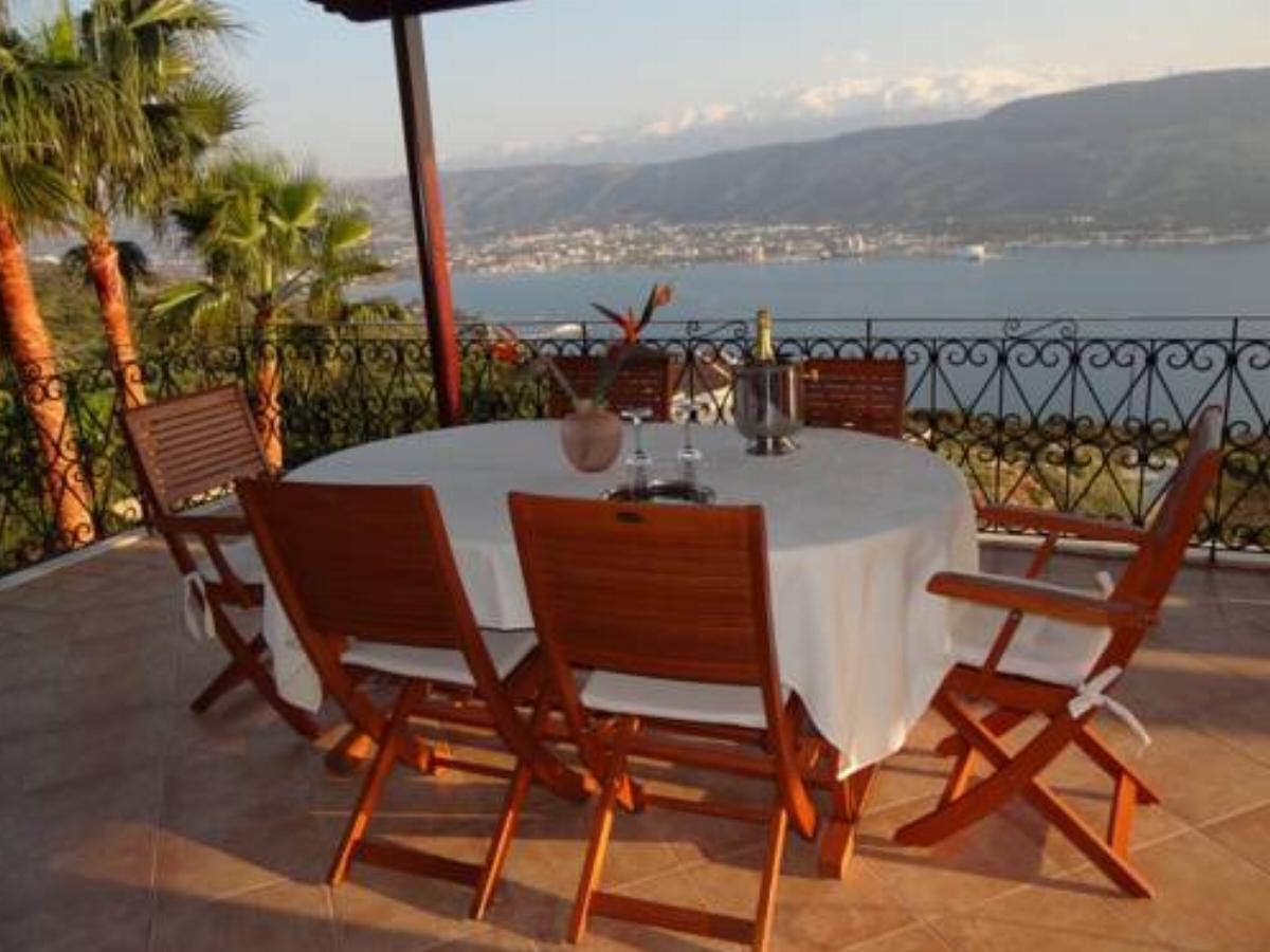 Villa Katerina-Despina 4bd,3ba,endless sea view Hotel Argoulidhés Greece