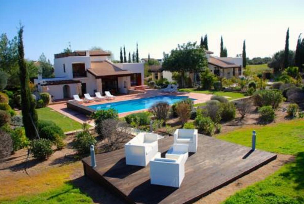 Villa Limni - 32 Hotel Kouklia Cyprus