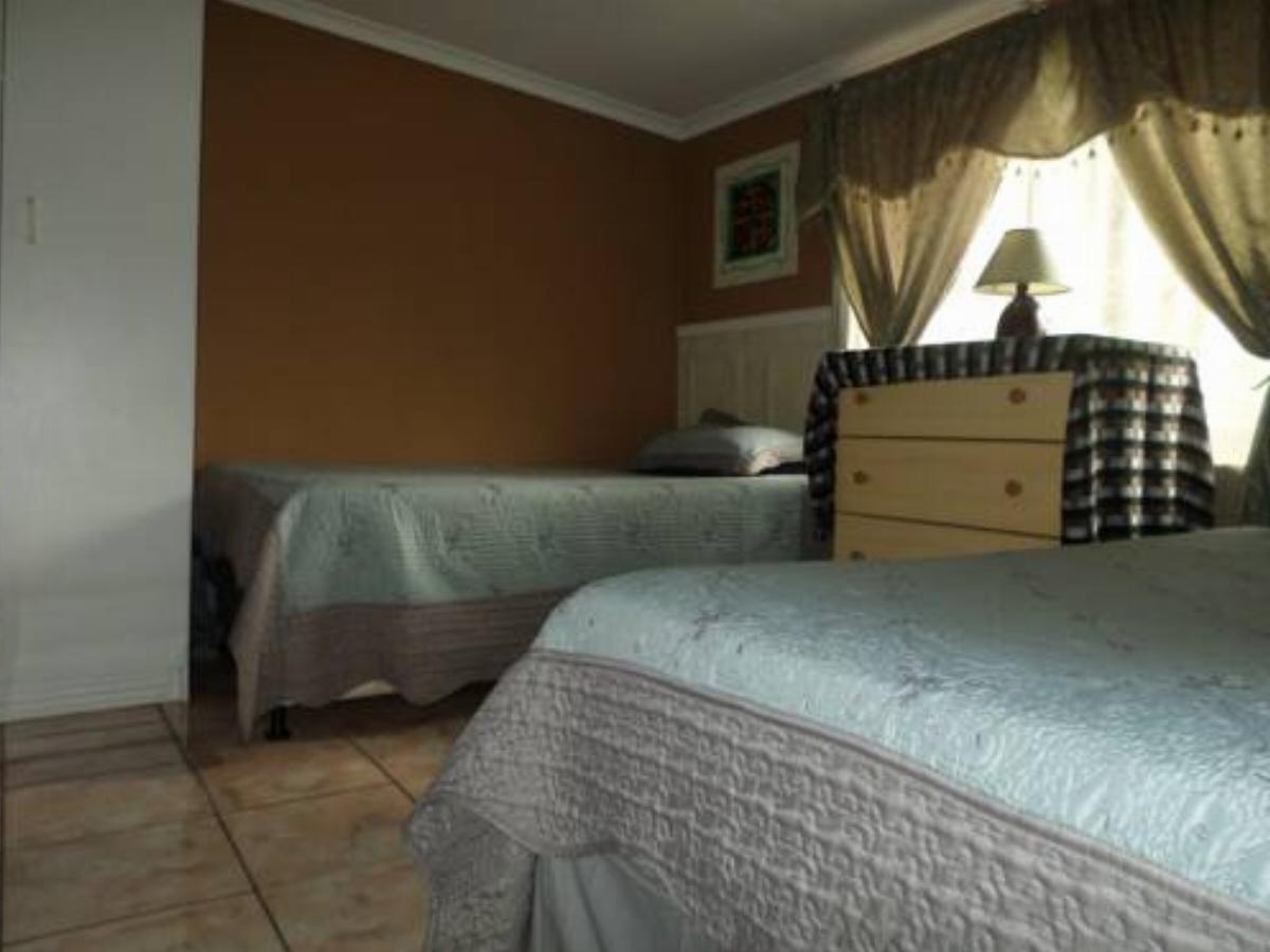Villa Luca Guesthouse & Chalets Hotel Swartruggens South Africa