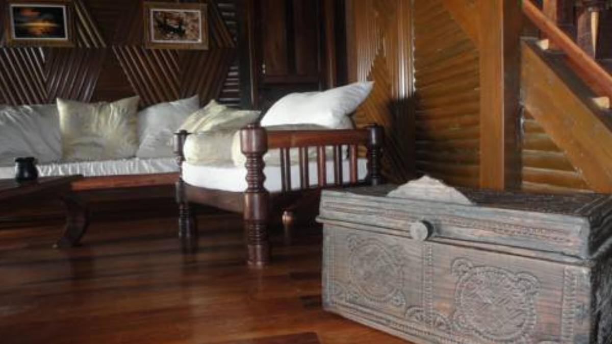 VILLA LUXE ET TRADITION à NOSY BE Hotel Ambondrona MADAGASCAR