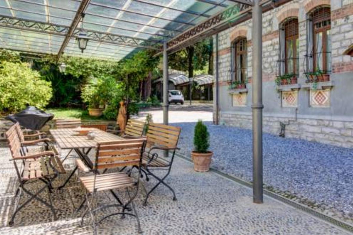 Villa Marzia History & Nature Hotel Dizzasco Italy