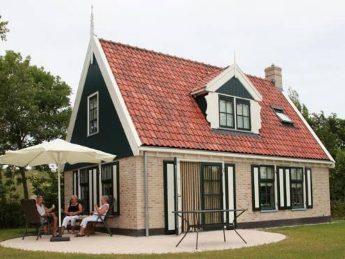 Villa Recreatiepark Wiringherlant 7 Hotel Hippolytushoef Netherlands