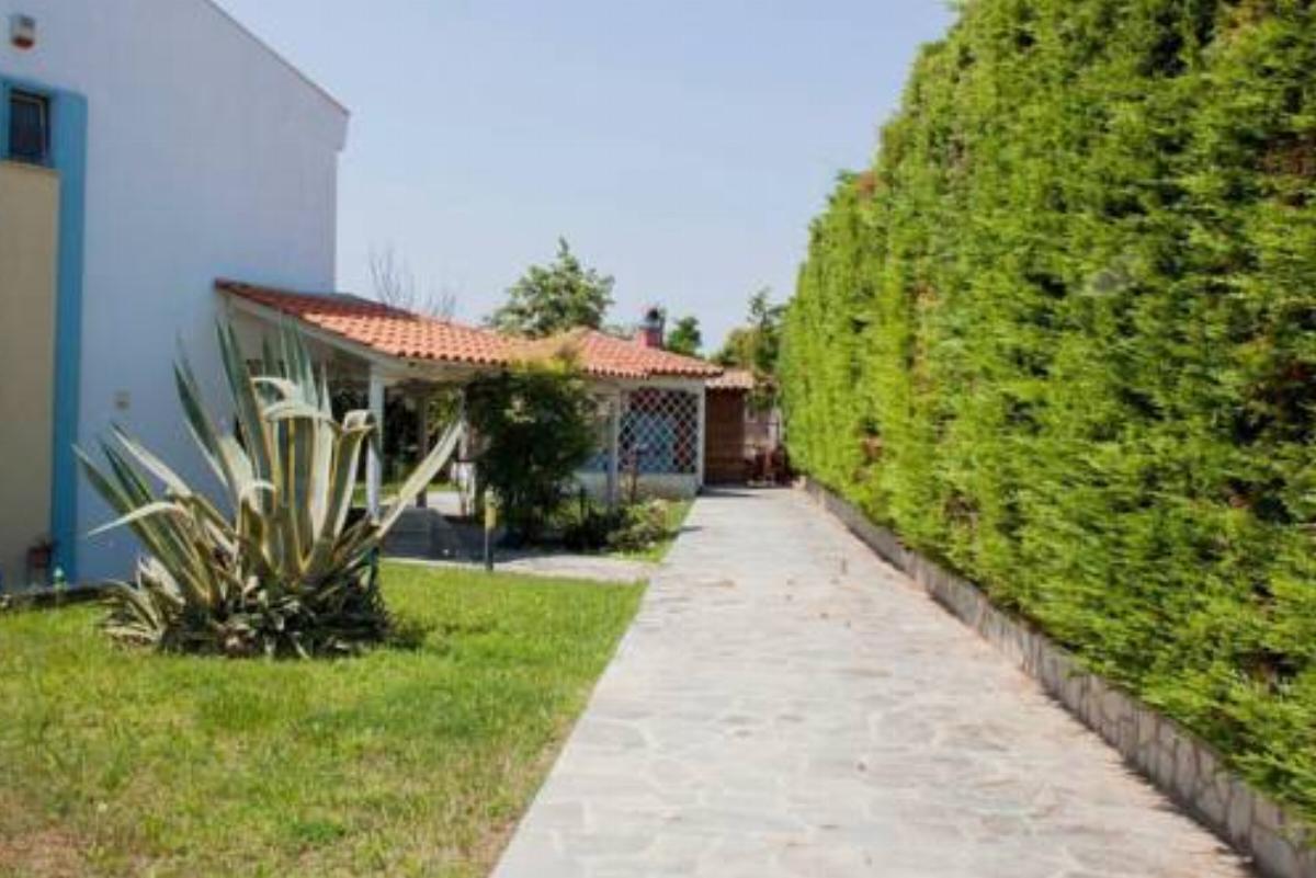 Villa with Private Garden in Halkidiki Hotel Flogita Greece