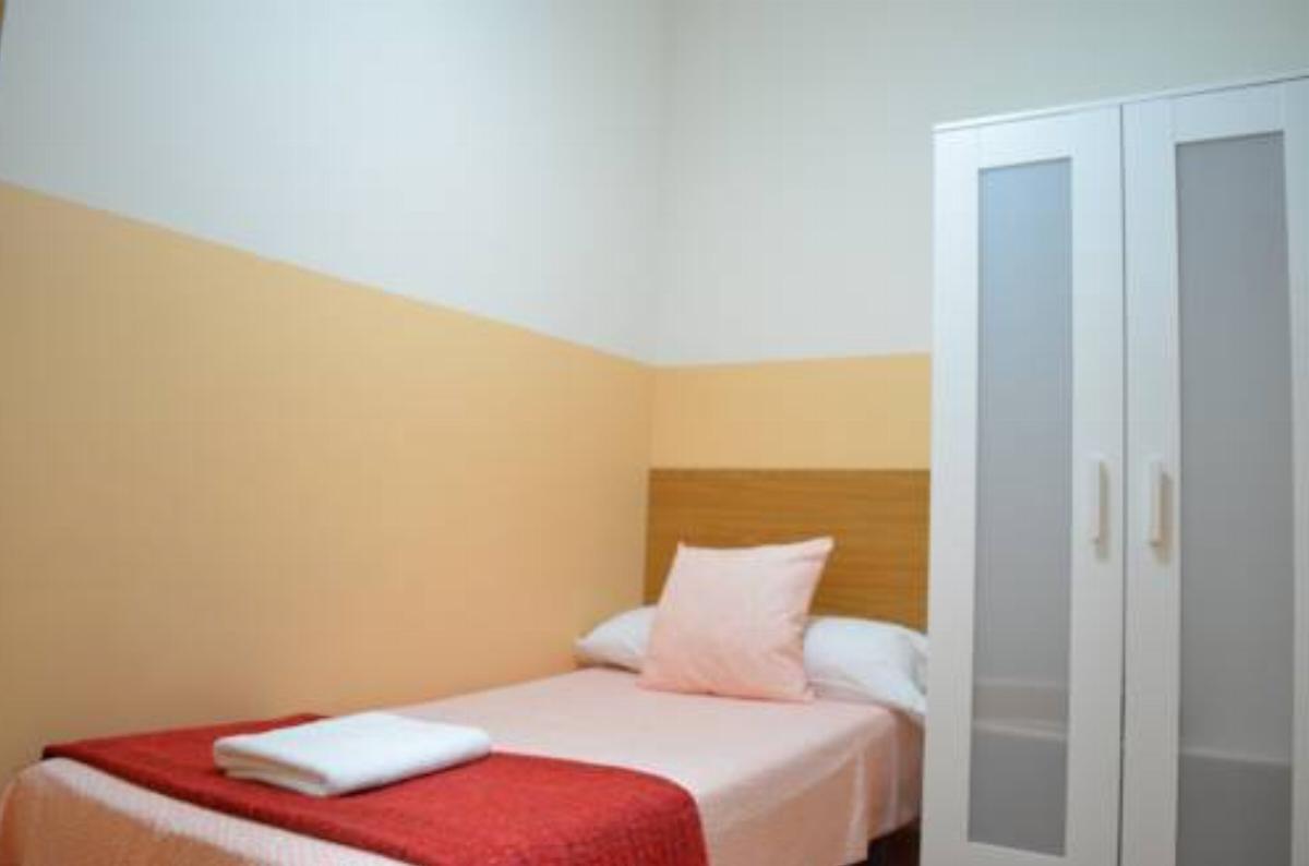 Village Guesthouse Barco Hotel Madrid Spain