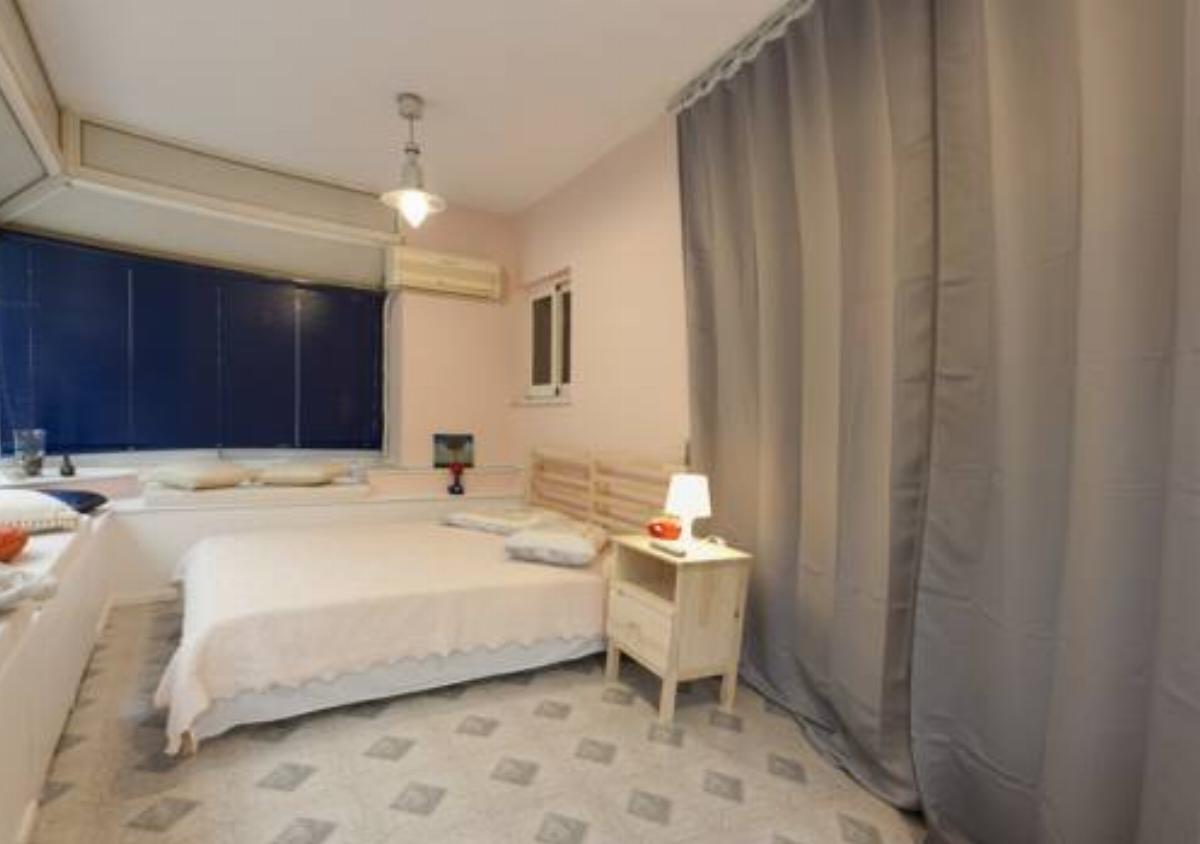 Vivian's Apartment Hotel Athens Greece