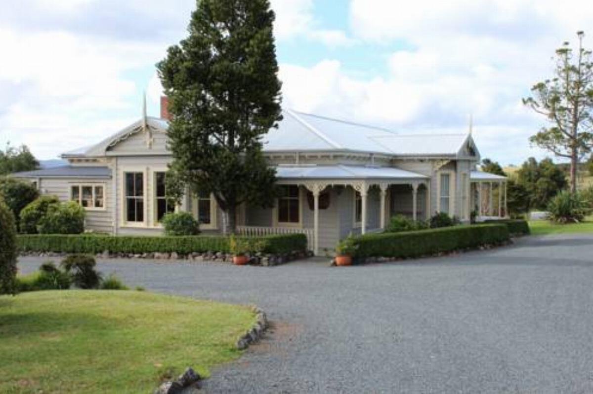 Waipoua Lodge Hotel Donnellys Crossing New Zealand