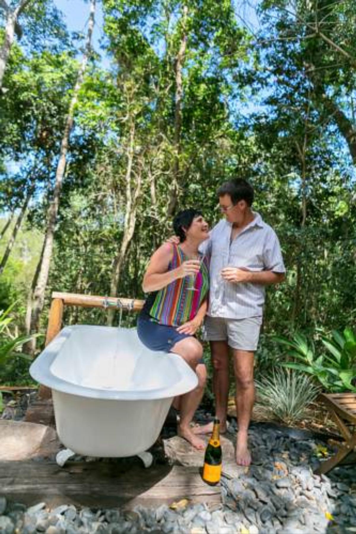 Wanggulay Too Treetops Luxury Cairns City Hotel Caravonica Australia