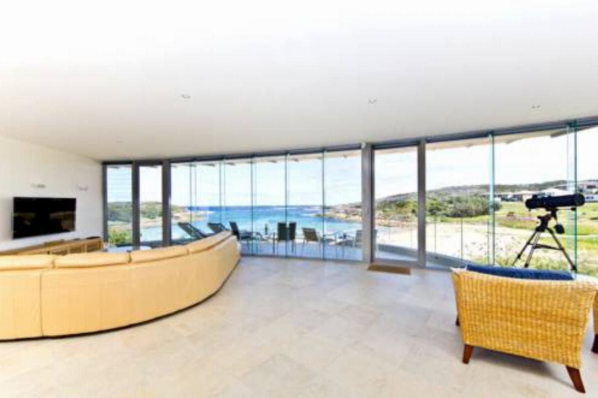 Whale View - Grand Luxurious Beachfront Home Hotel Anna Bay Australia