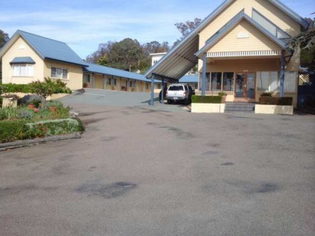 Willows Motel Hotel Goulburn Australia