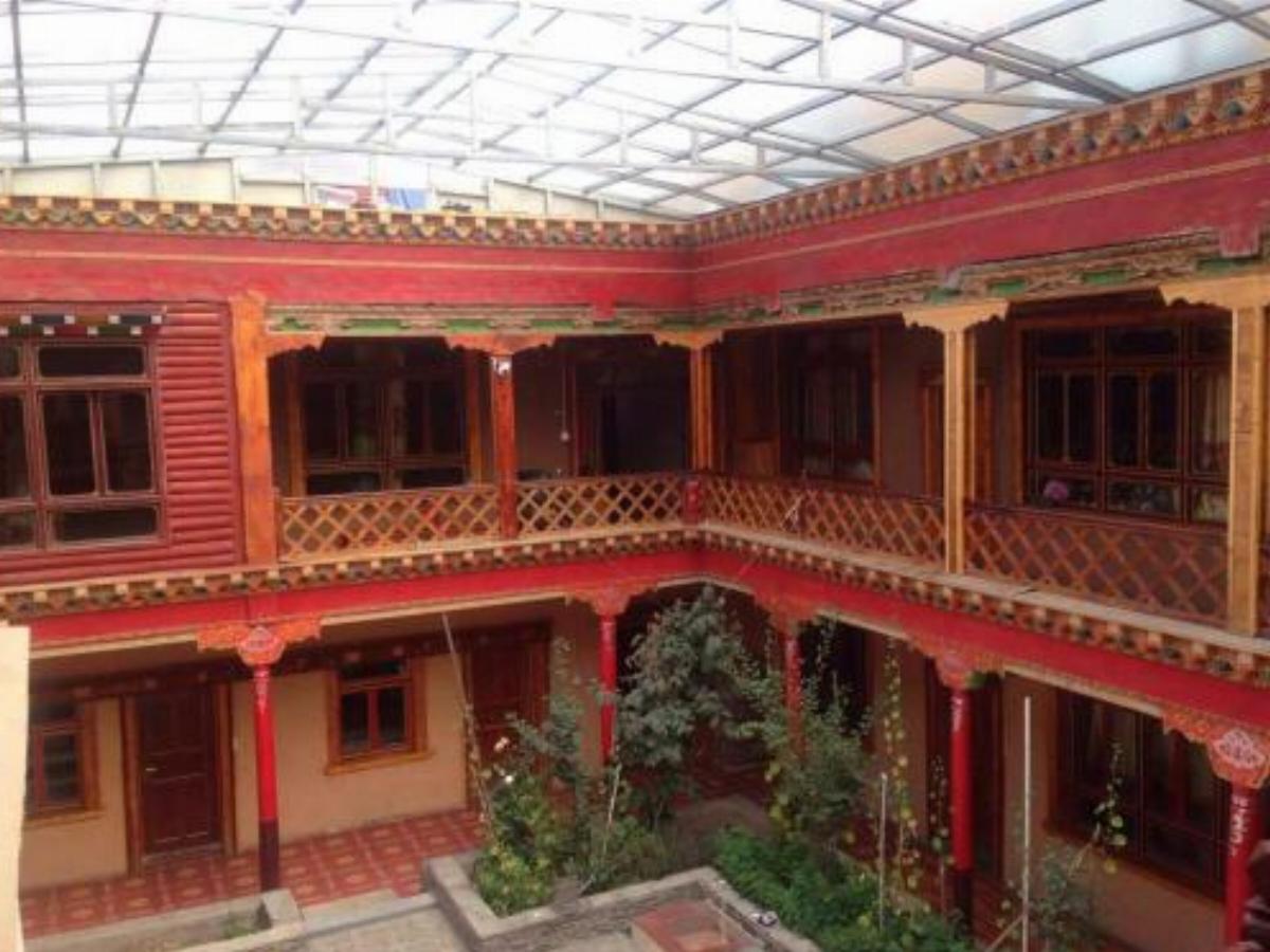 Xinzhai Family Hostel Hotel Yushu China
