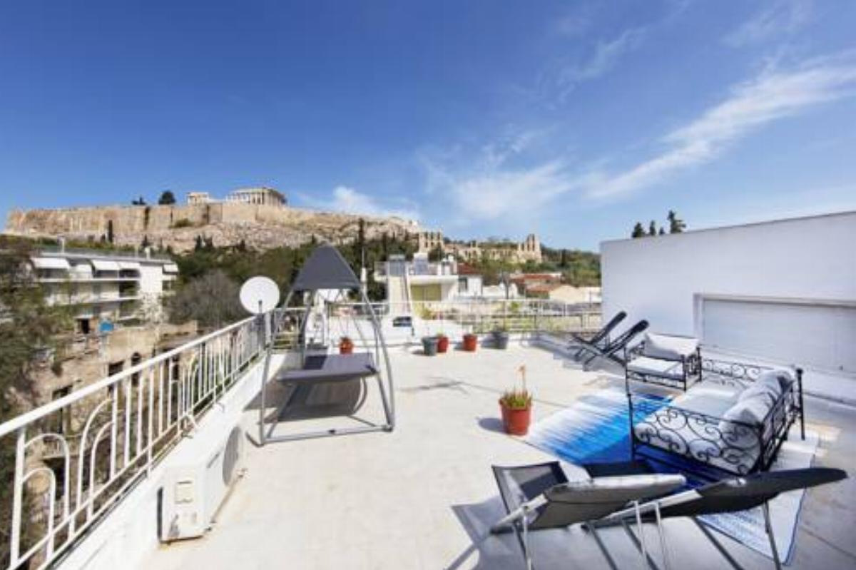 Your home under the Acropolis, roofdeck with view! Hotel Athens Greece