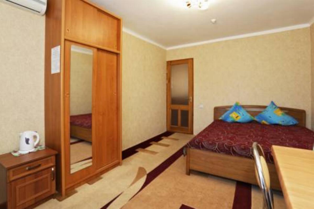 Zaporozhskaya Sech Baza Otdykha Hotel Feodosiya Crimea